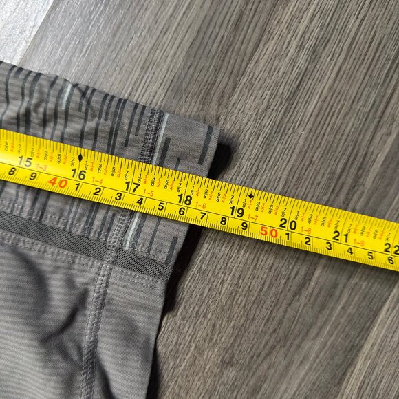 Lululemon Men's Athletic Lined 8" Shorts - Grey - Picture 7 of 8